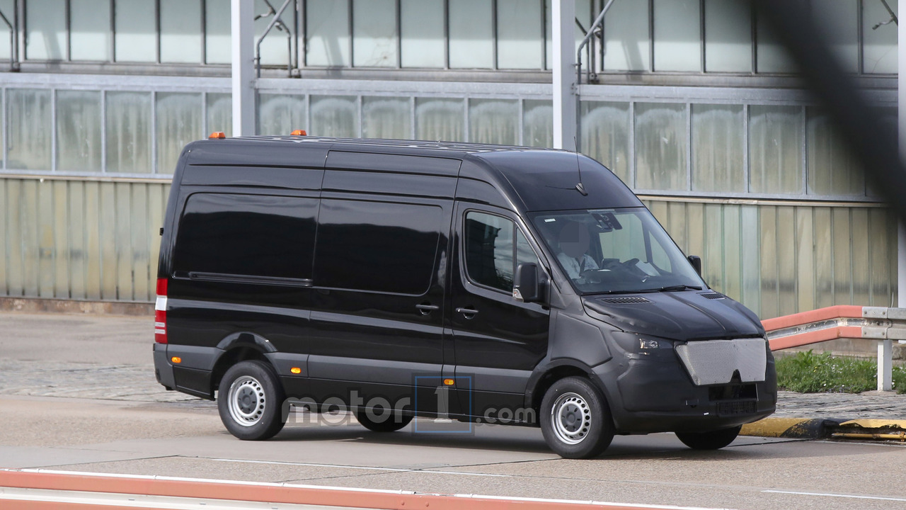 2018 Mercedes-Benz Sprinter Spy Shots | Mercedes-Benz ...