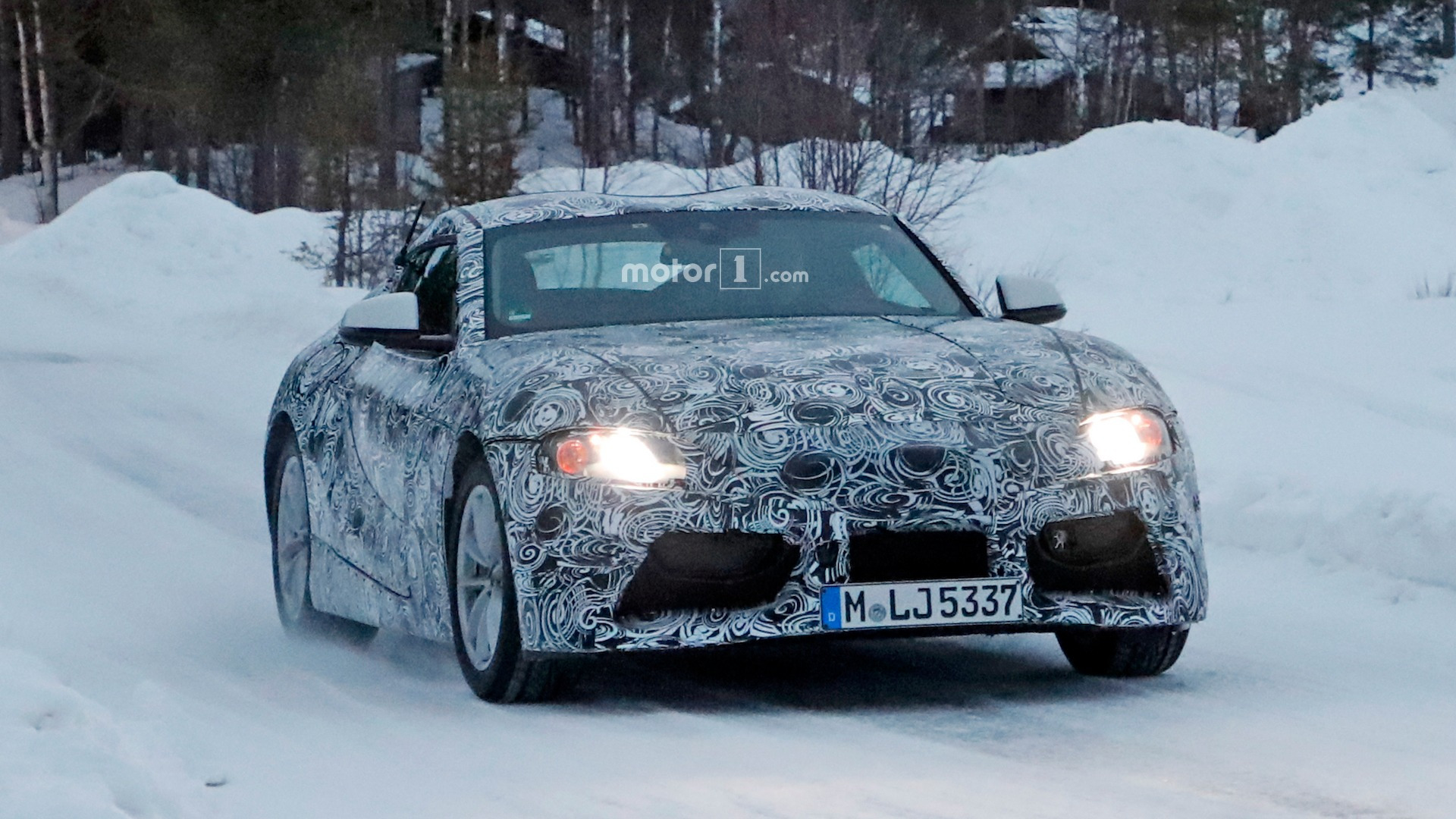 toyota-supra-spy-shots-snow.jpg
