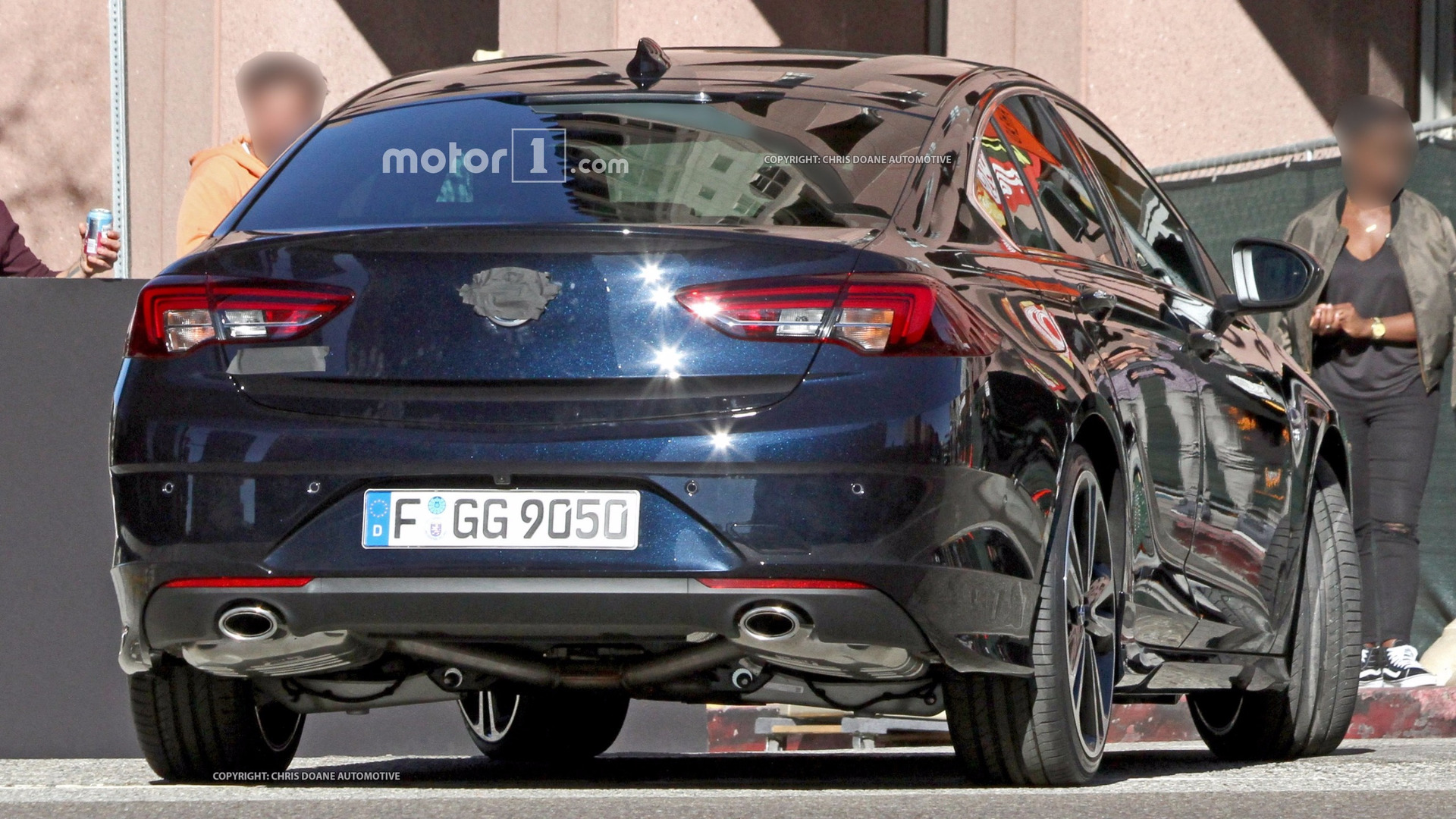 2017-opel-insignia-grand-sport-spy-photo