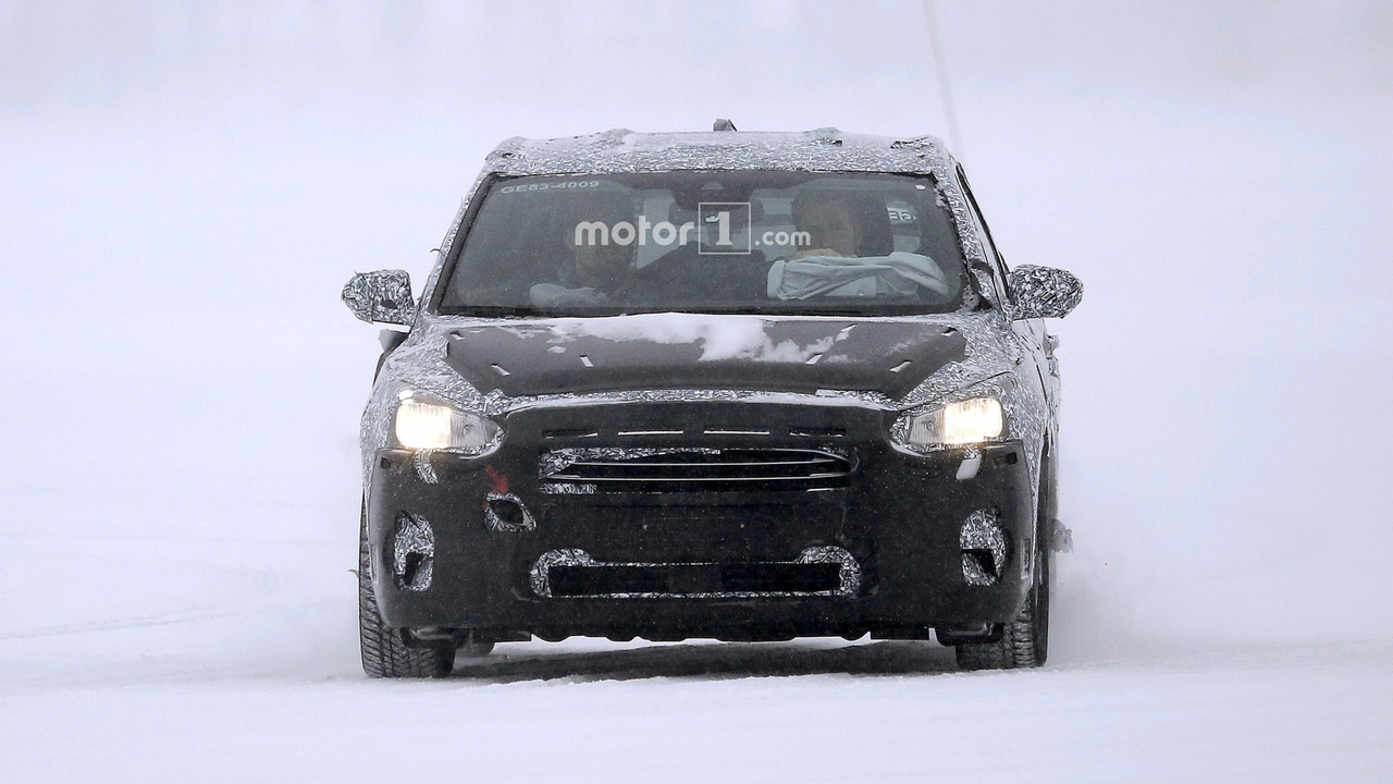 2018-ford-focus-spy-photo.jpg