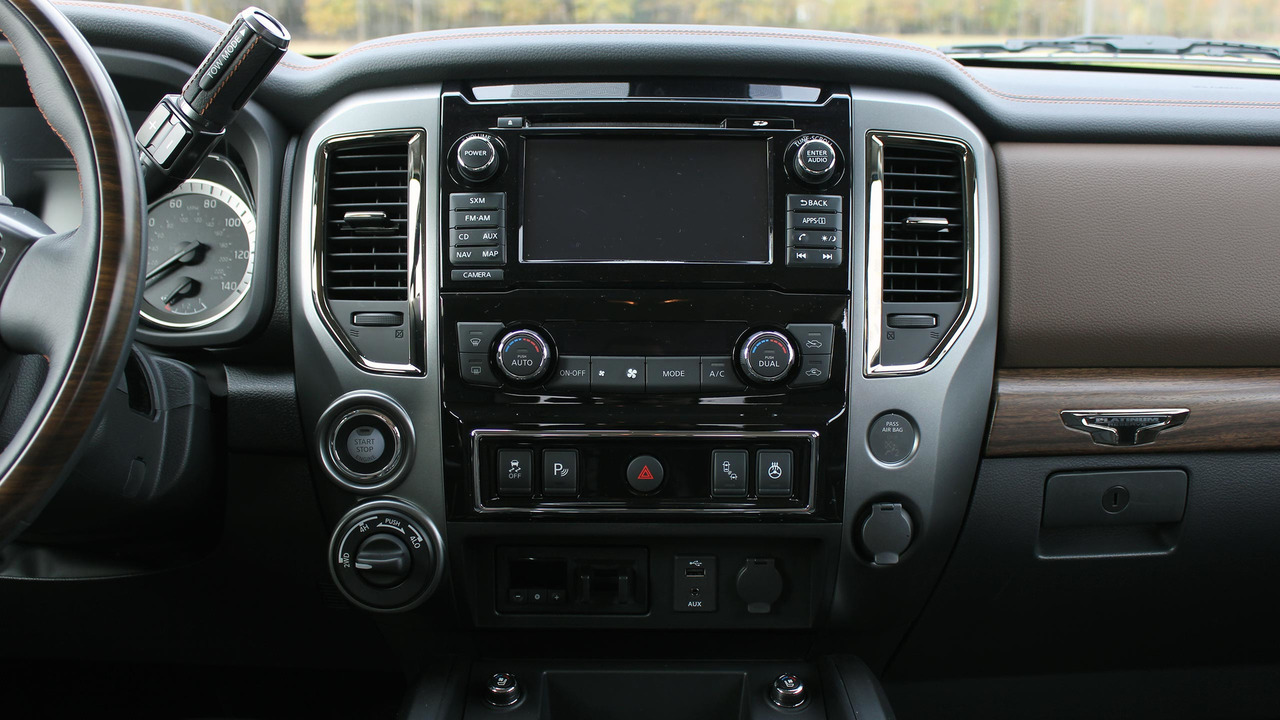 2017 Nissan Titan Review