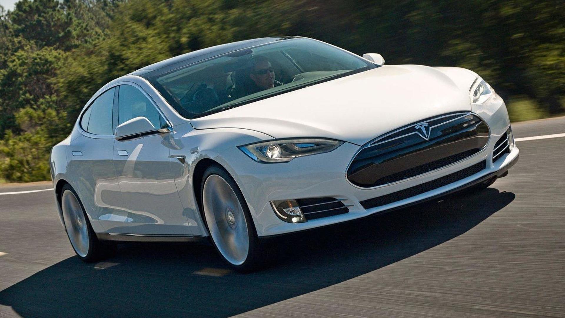 Tesla introduces a new lease program for the Model S1920 x 1080