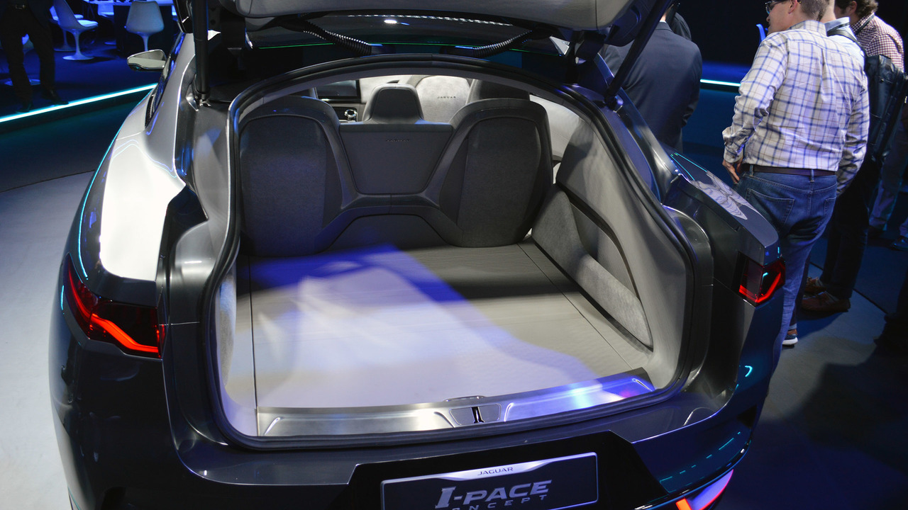 Jaguar I-Pace Concept: LA 2016