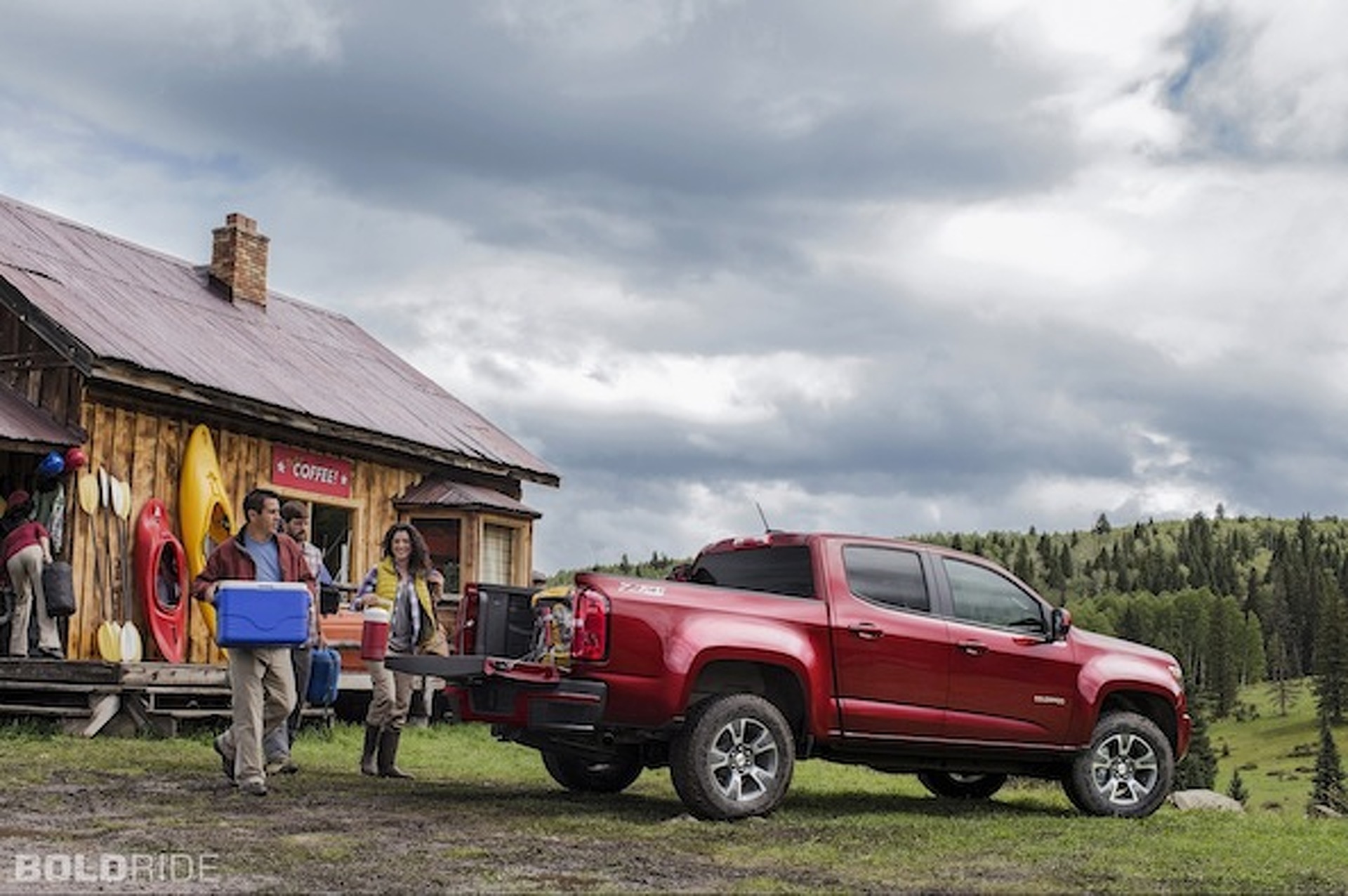 GMC Canyon vs. Chevy Colorado: Mid-Size Sibling Rivalry